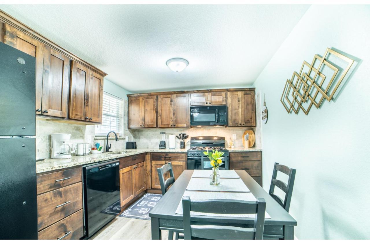 Сasa de vacaciones Fascinating 1br1 Ba Near Festive Dt And Riverwalk *